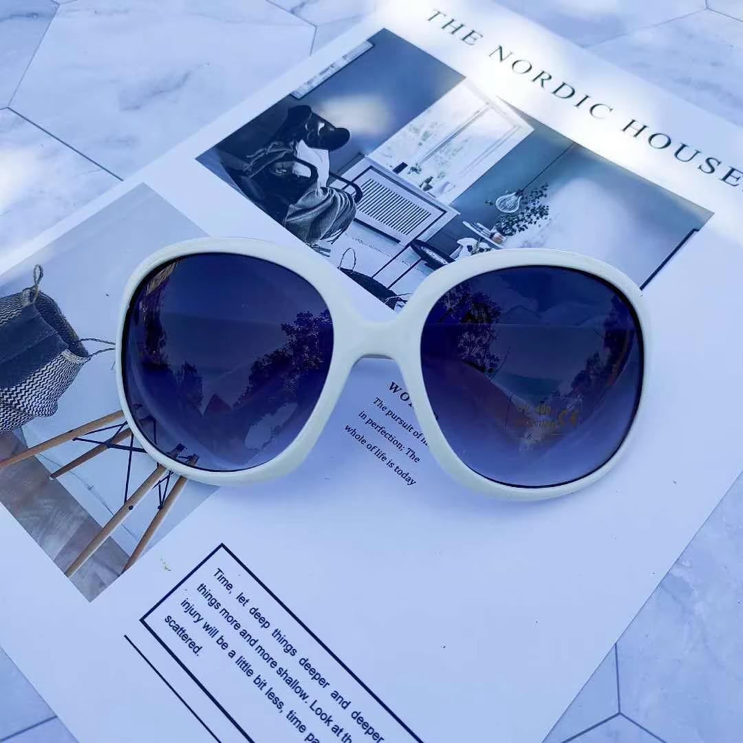 

New Large Frame Circular Shape Sunglasses Women Design Brand Fashion Sun Glasses Outdoor Driving Lady Eyewear UV400 Gafas