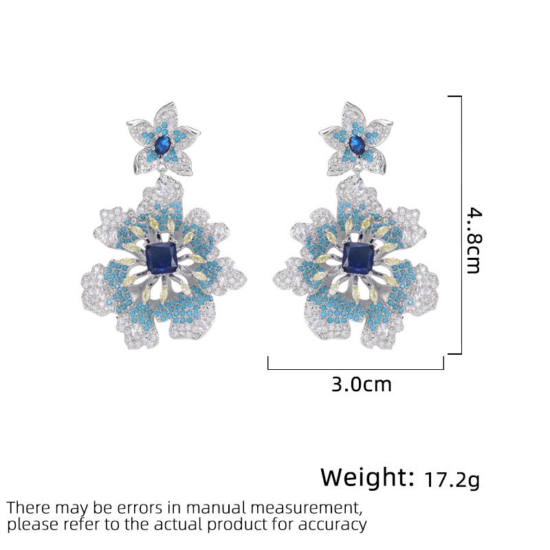 Women's Light Luxury Design Elegant Inlaid Zircon Flower Earrings Fashionable And Versatile Niche Design Earrings