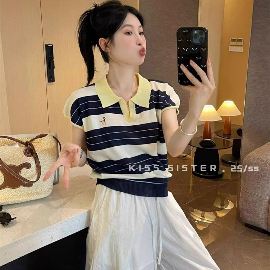 A Korean-style Striped Polo Neck Knitted Short-sleeved Women's Summer Thin T-shirt with A Design Sense and Embroidered Straight Shoulders