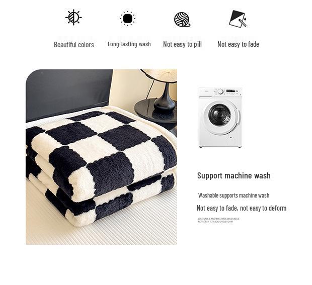 Checkerboard Double-Sided Fleece Blanket for Car, Sofa, Camping – Autumn/Winter Thickened