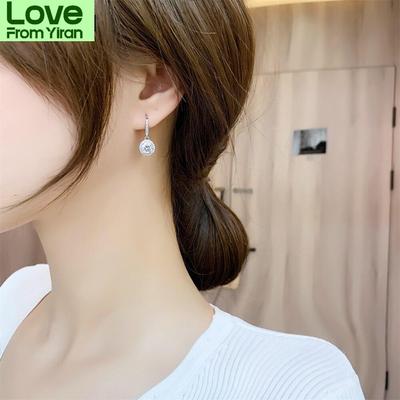 Neue Damen Ohrring Anhänger 925 Silber Vier Klaue Moissanite Micro -Intarsien Zirkon Runde Tasche EIN Paar Ohr Haken Ohrringe Schmuck Geschenk