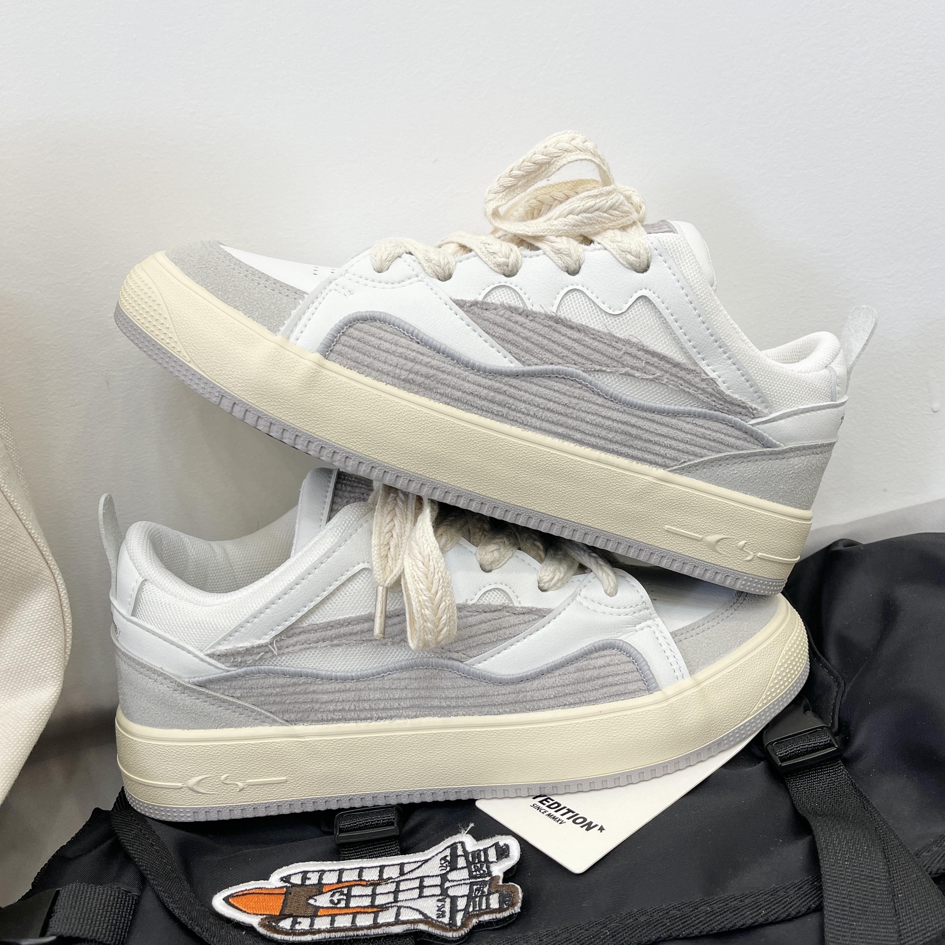 

New Men s Board Shoes Sneakers Casual Shoes Outdoor Lightweight Versatile Anti Slip Breathable Four Seasons Shoes 44