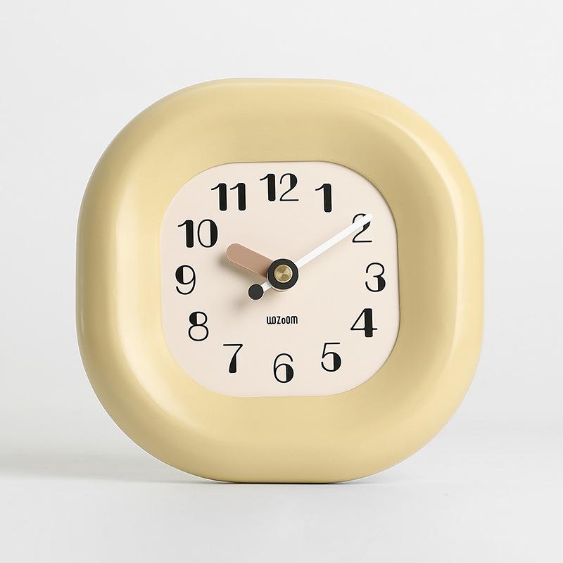 Decorative Items for the Home Living Room Entrance, Office Desk Accessories, Creative Cream Style Wall Clocks