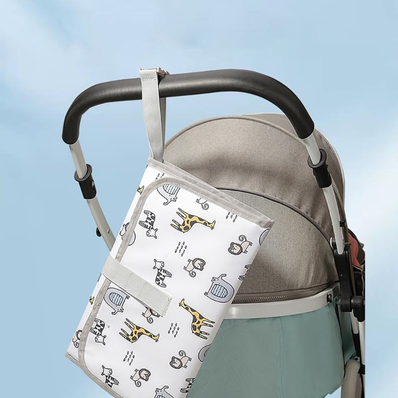 Travel Friendly Infant Changing Mat Super Absorbent Watertight Baby Diaper Changing Pad Multifunction Mom Bag for Pram