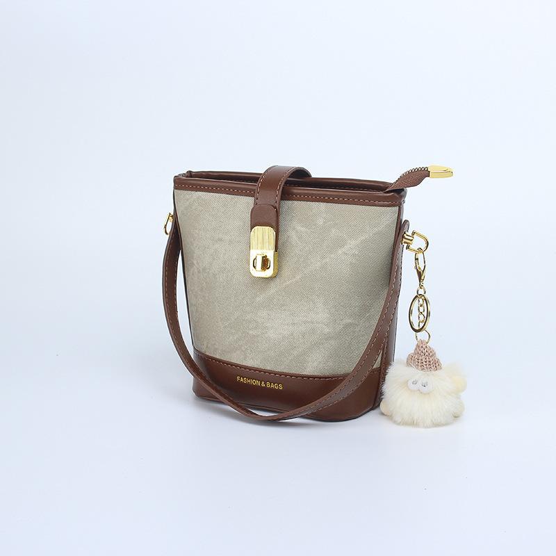 Small-scale Design Handbag - Bucket Bag - Women's High-end Color-matched Vintage Crossbody Bag