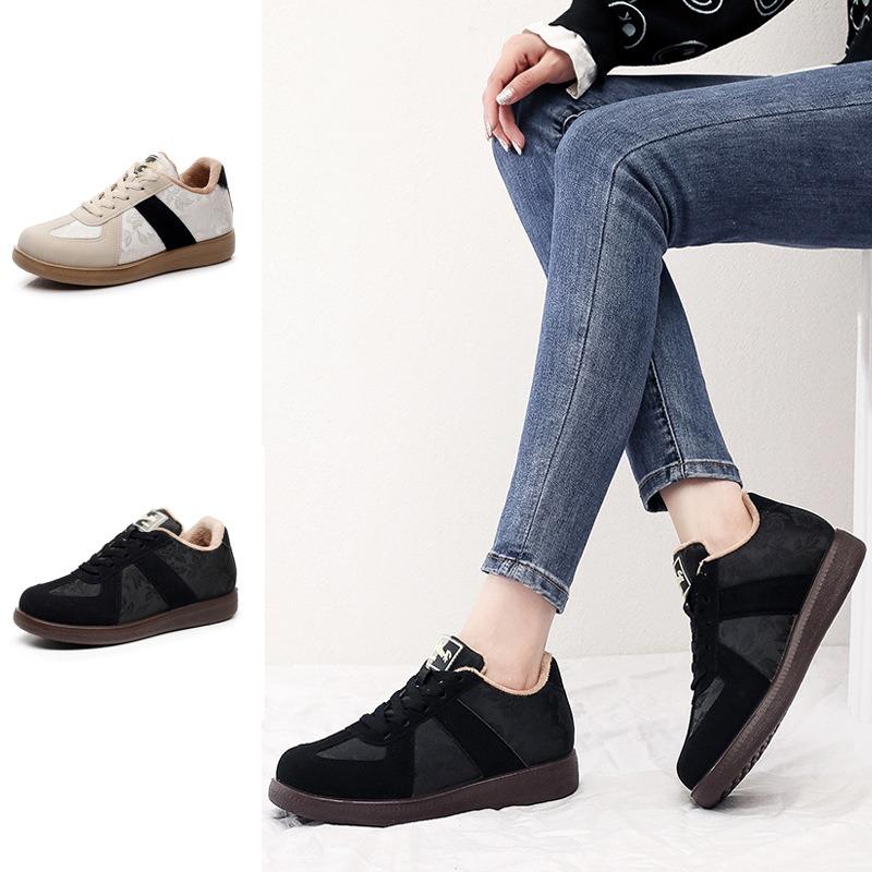 New winter women's non-slip comfortable round head lace-up board shoes piled thickened platform casual retro cotton shoes