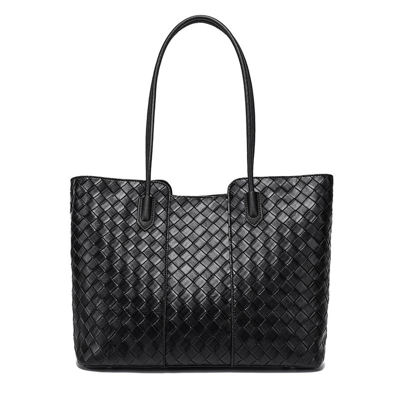 

Woven Cowhide Women s Bag Genuine Leather 2025 New Fashion Large Capacity Tote Bag Casual Commuting Shoulder Handbag чёрный