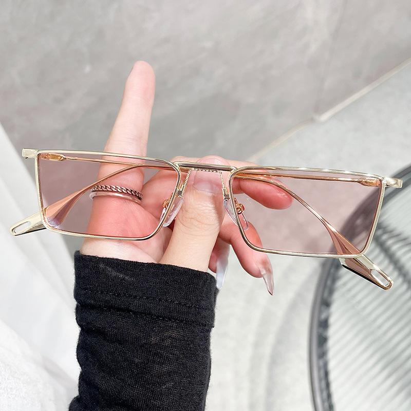Retro Rectangle Sunglasses Women metal frame Vintage Small Frame Sun Glasses Ladies Classic Black Square
