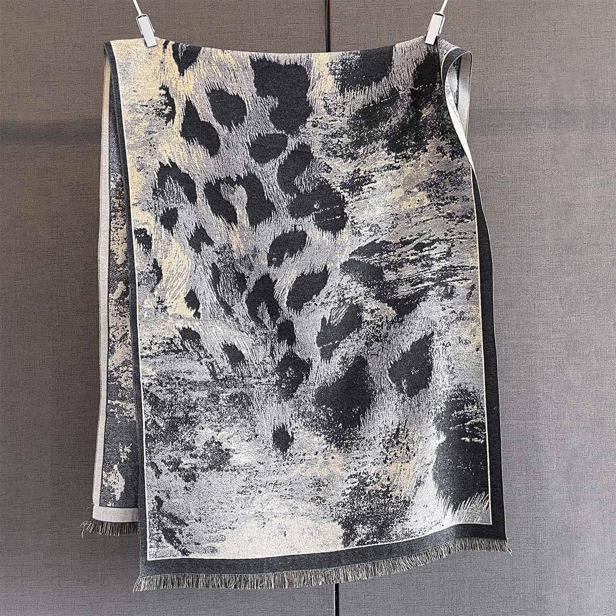 

60 Colors Luxury Cashmere Women Retro Animal Plants Print Scarf Winter Warm Shawl And Wrap Bandana Pashmina Female Blanket One Size