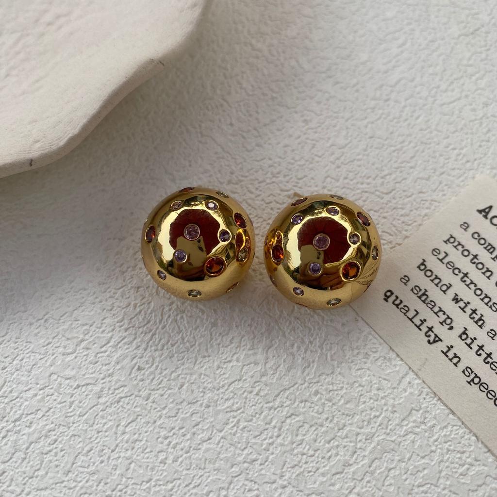Retro Fashion Ol Spherical High Sense Business Commuter Stud Earrings Inlaid Zircon Light Luxury Earrings Women