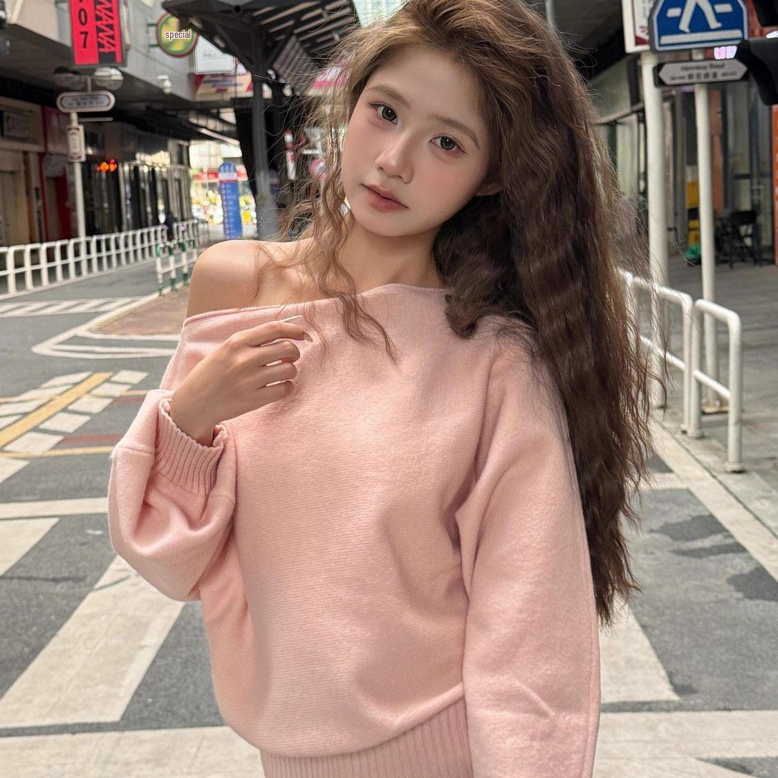 

Женский красный вязаный свитер с открытыми плечами в корейском стиле, свободного кроя, для осени и зимы Small