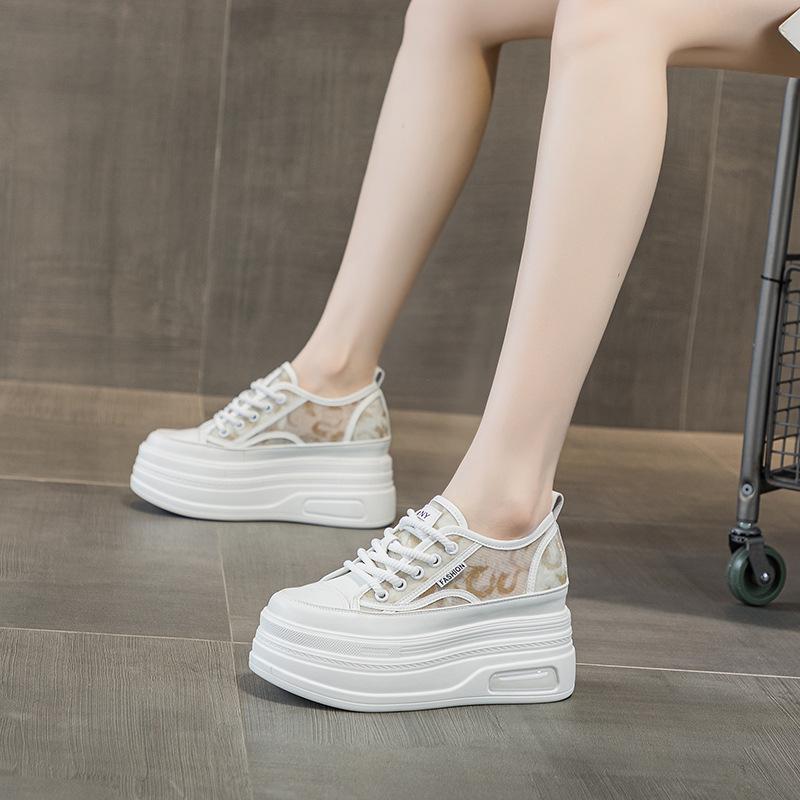 Special mesh dad shoes women's 2025 summer new casual shoes French round head thick sole heightening student white shoes