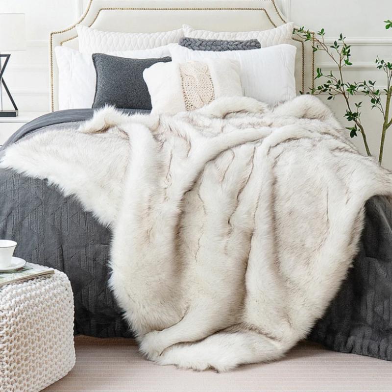 Luxury Fox Fur Throw Blanket Winter Warm Fluffy Soft Blankets Bedspread on the Bed Faux Fur Blanket Plaid Throw for Sofa towel