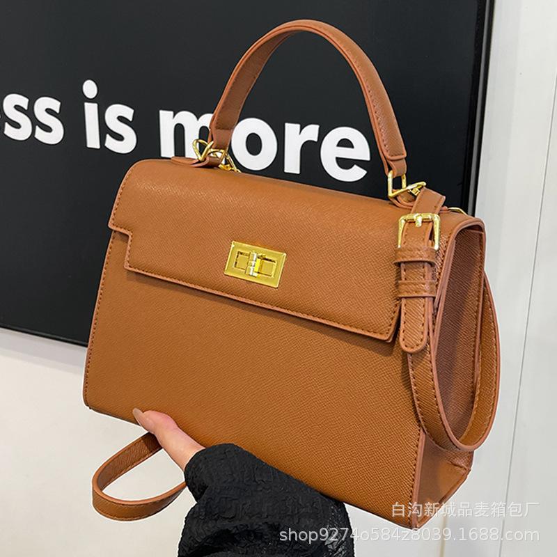 2025 New Popular Fashion Kelly Bag Women's High Sense Niche Messenger Bag Temperament Versatile Portable Small Bag