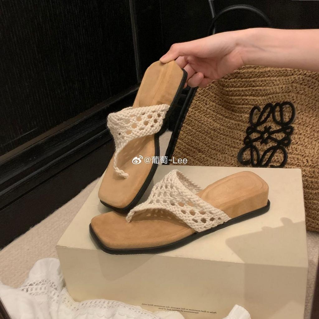 Grape mother same bohemian style hollow crocheted toe square head sandals female temperament fairy toe flip-flops