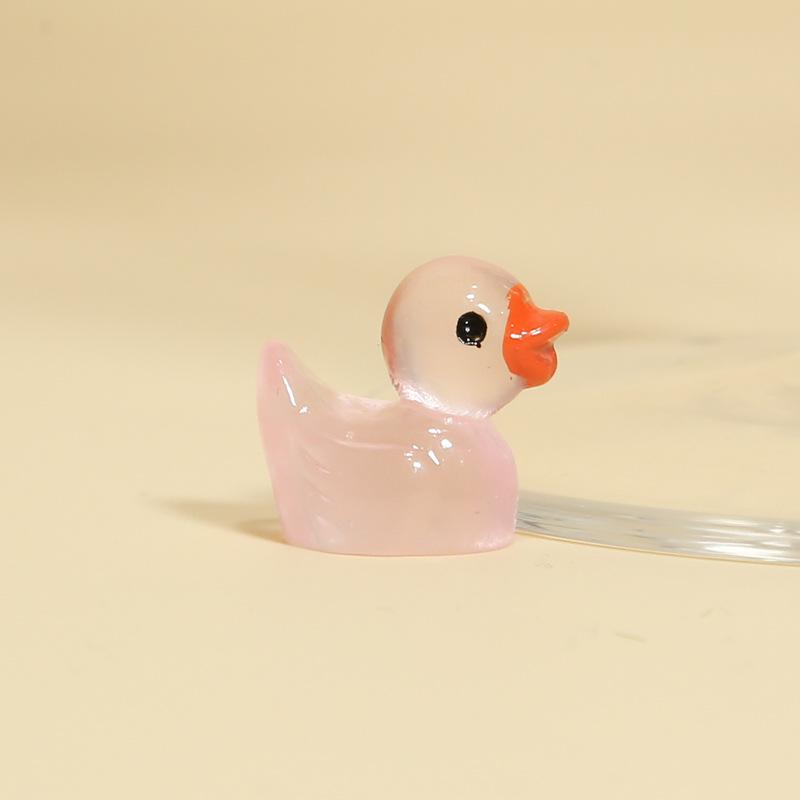 Miniature Colorful Luminous Duck Resin Ornaments for Micro Landscape and Moss Decor