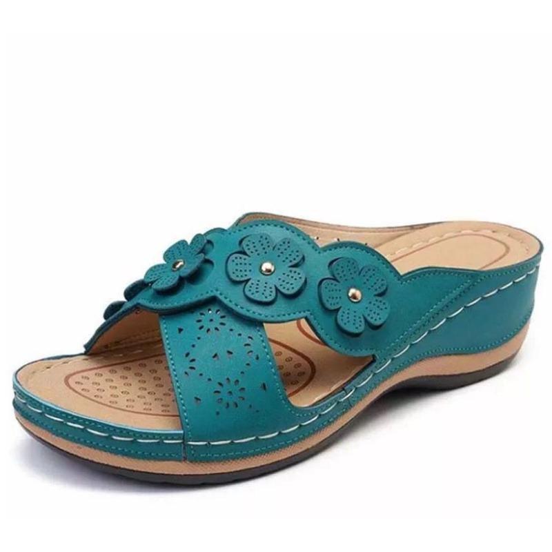 

Summer new flower slope heel cool slippers female fish mouth thick bottom large size sewing line hollow embroidered cool slippers 43