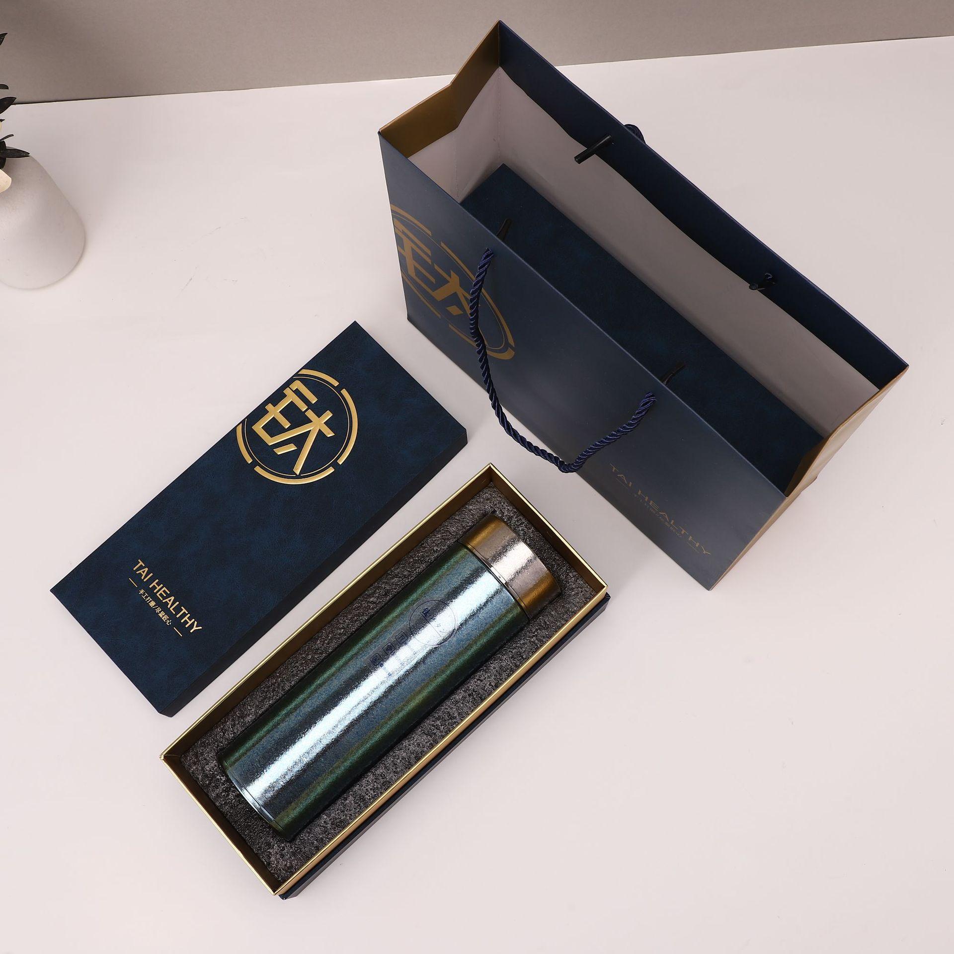 

New high-end business pure titanium cup high-value portable tea separation outdoor stew pot double-layer vacuum thermos cup 550ml озеро синього кольору