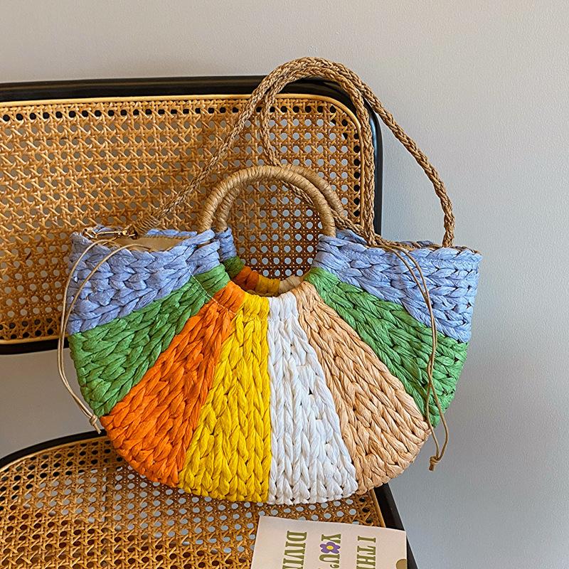 Summer new contrasting color rainbow straw bag portable shoulder oblique span women's bag