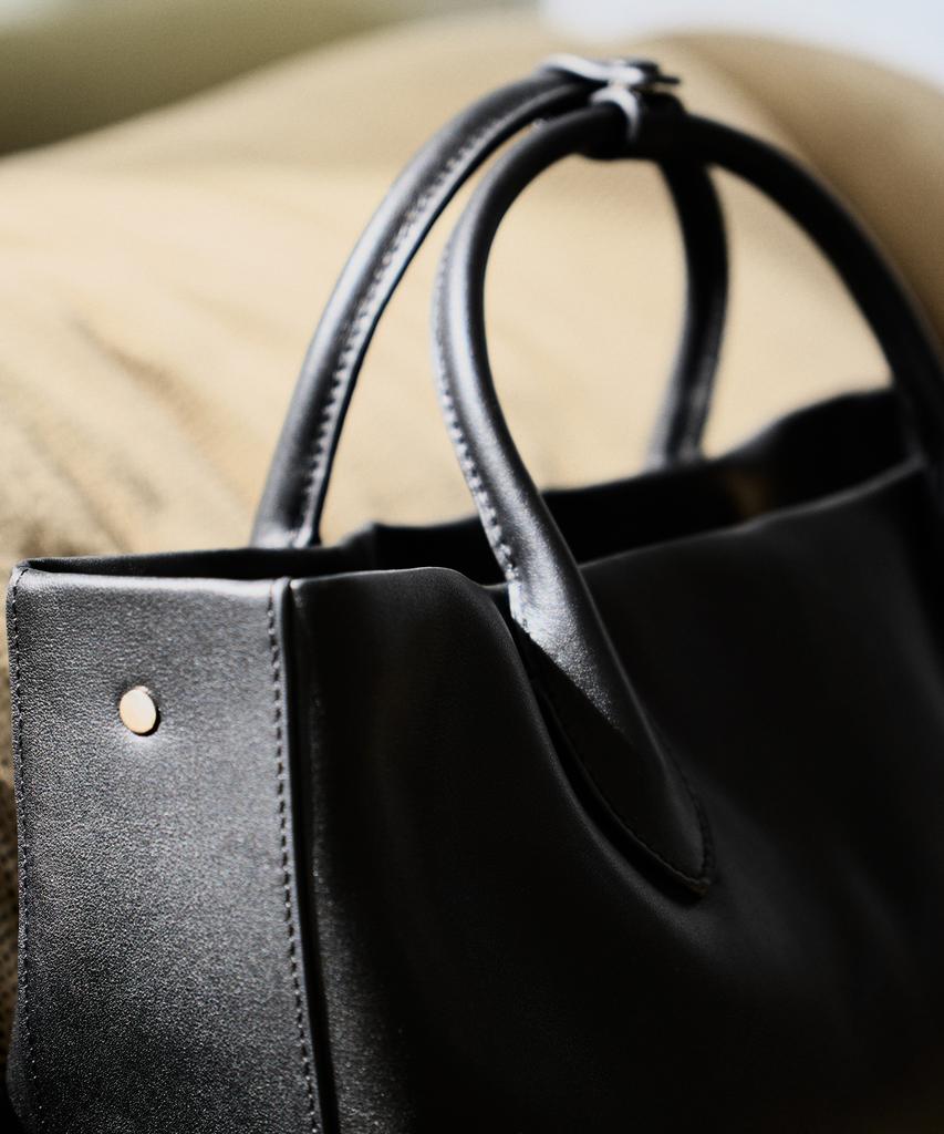 Ellioti Margaux Bag_Black