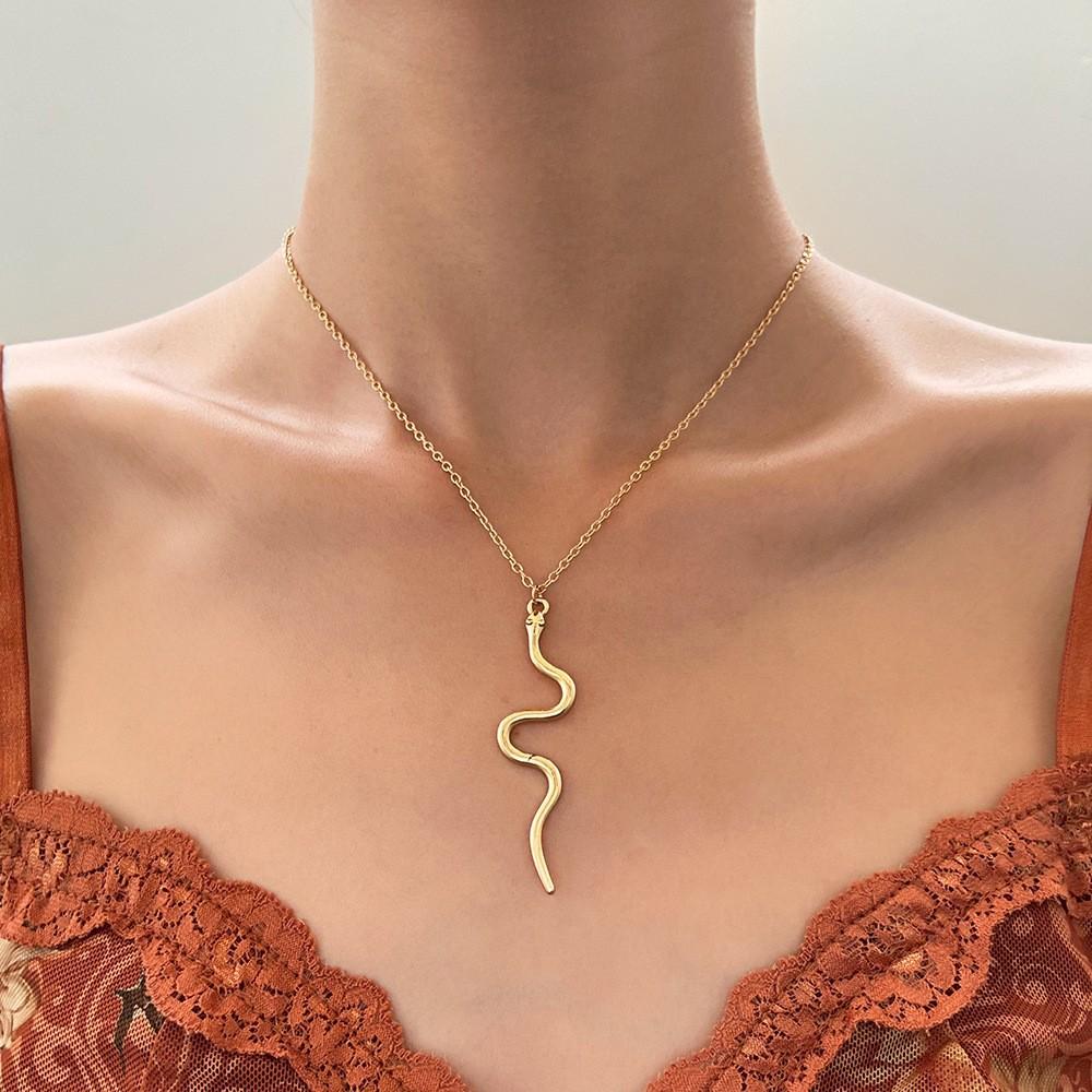 European and American Snake-shaped Design Open Neck Chain Women's Snake Shape Personalized Trend Wind Necklace