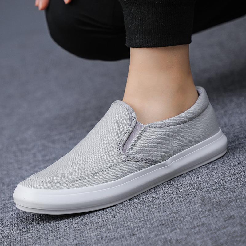 Men's Canvas Shoes Spring Autumn Leisure Anti-slip Working Lightweight Breathable Slip On White Shoes Men's Sneakers
