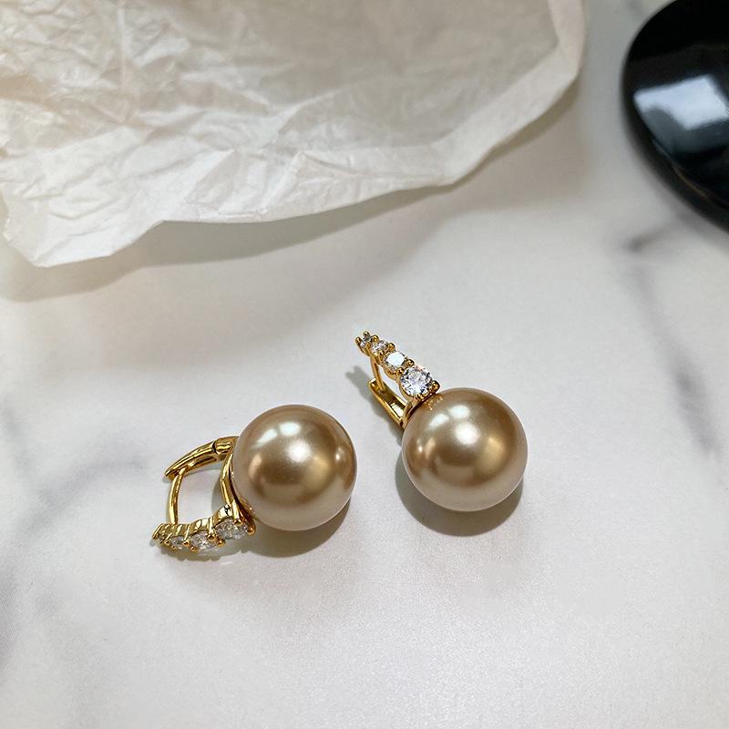 Real gold electroplated A-grade zircon natural pearl stud earrings high-end light luxury champagne color popular fashion commuter ear buckles