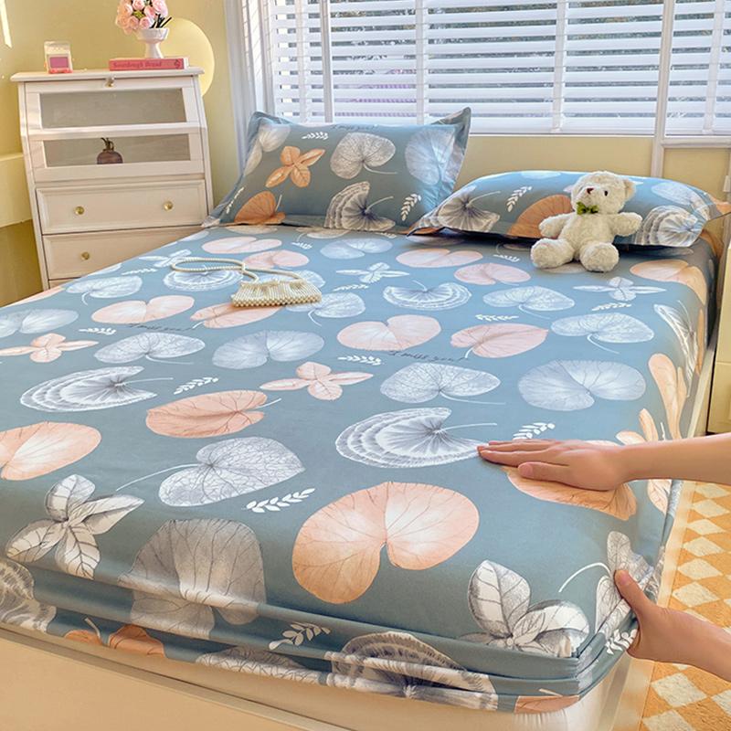 Leaf Printed Fitted Sheet with Elastic Band Skin-friendly and Breathable Single/Queen Bedsheet Soft Bedding (without pillowcase)