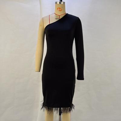 Sexy Slim Hüftschlitzkleid mit Pelzsaumkleid