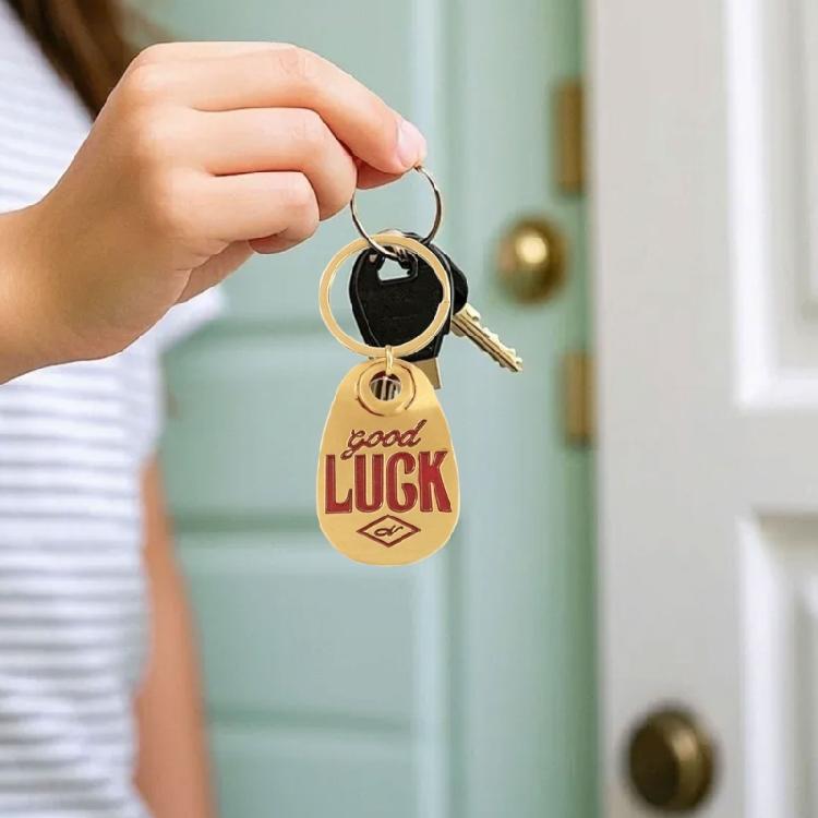 Fashionable Unisex Key Chain With Inspirational Detail Motivational Good Luck Pendant Key Holder Accessories
