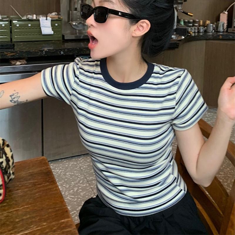 Summer Korean Black Stripe T Shirts Women's O-neck Short-sleeve T-shirt Young Girl Harajuku Casual Elastic Skinny Y2k Tops Women