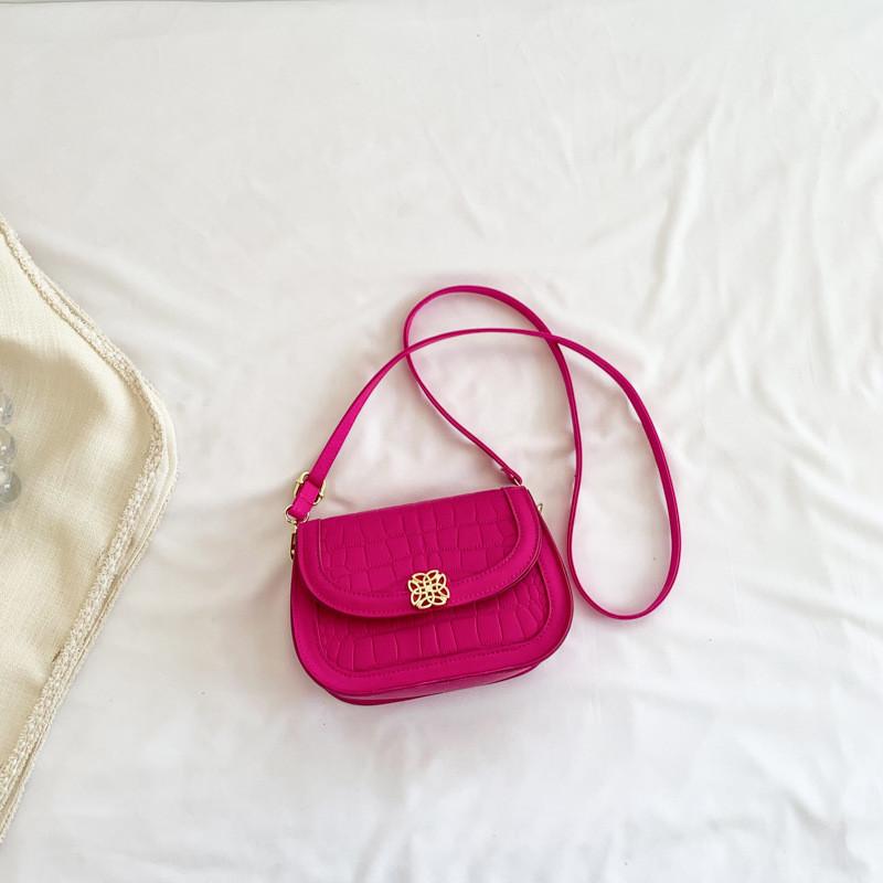 

Trendy Vintage Saddle Bag For Women In Elegant Black White Khaki Blue Red Colors фуксія