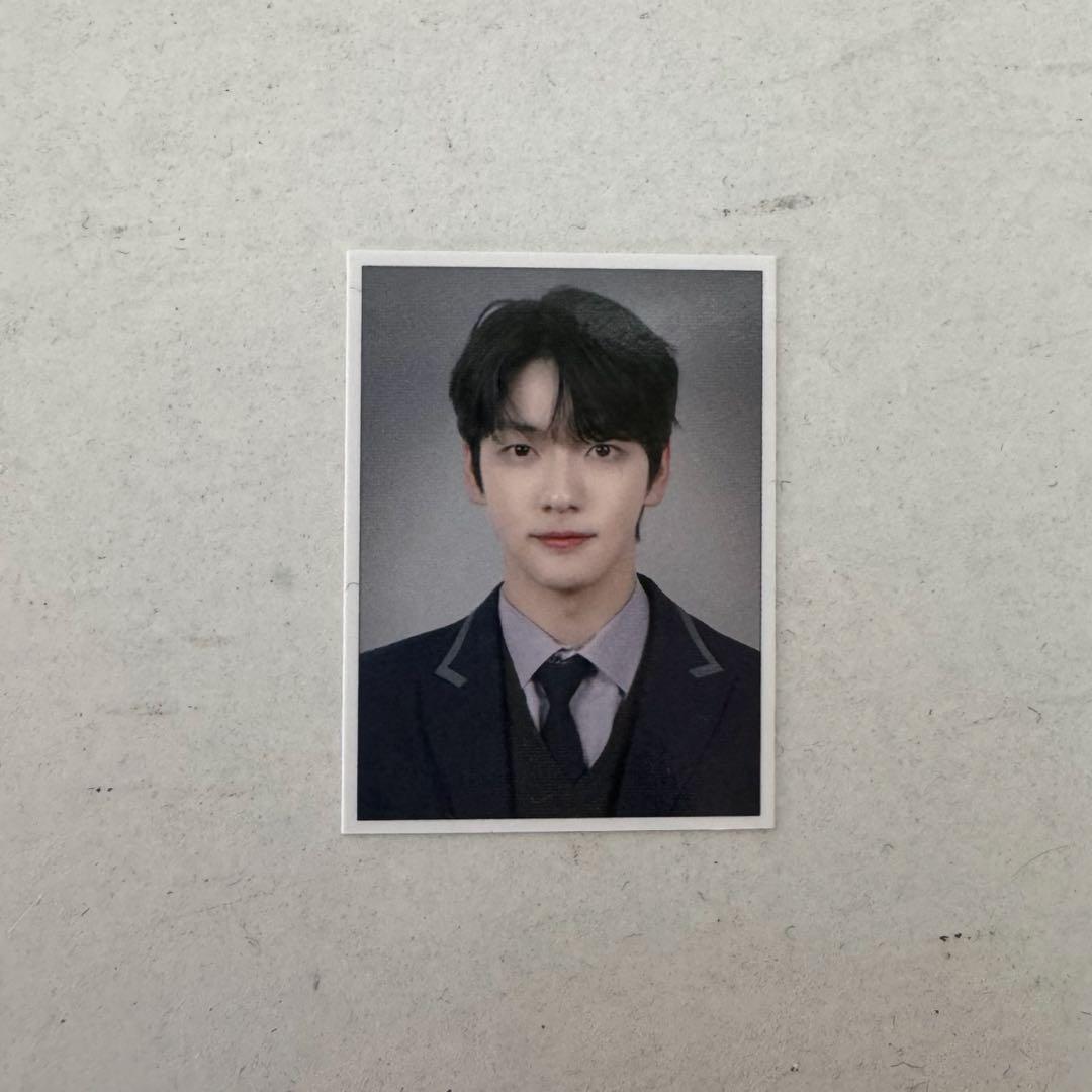 

[USED] TXT PROMISE MOA ZONE ID Photo Spin