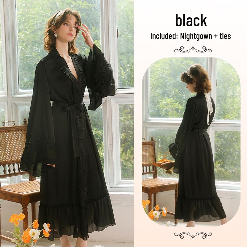 

Женский халат из атласа в стиле легкой роскоши с цветочной отделкой и рукавами-колокольчиками - Многоцветный домашний костюм в стиле французского двора Medium чёрный