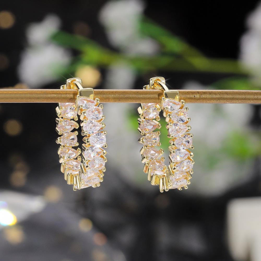 Cao Shi European-American Single Row Drop Zircon Earrings – Stylish, Luxurious Socialite Ear Clips