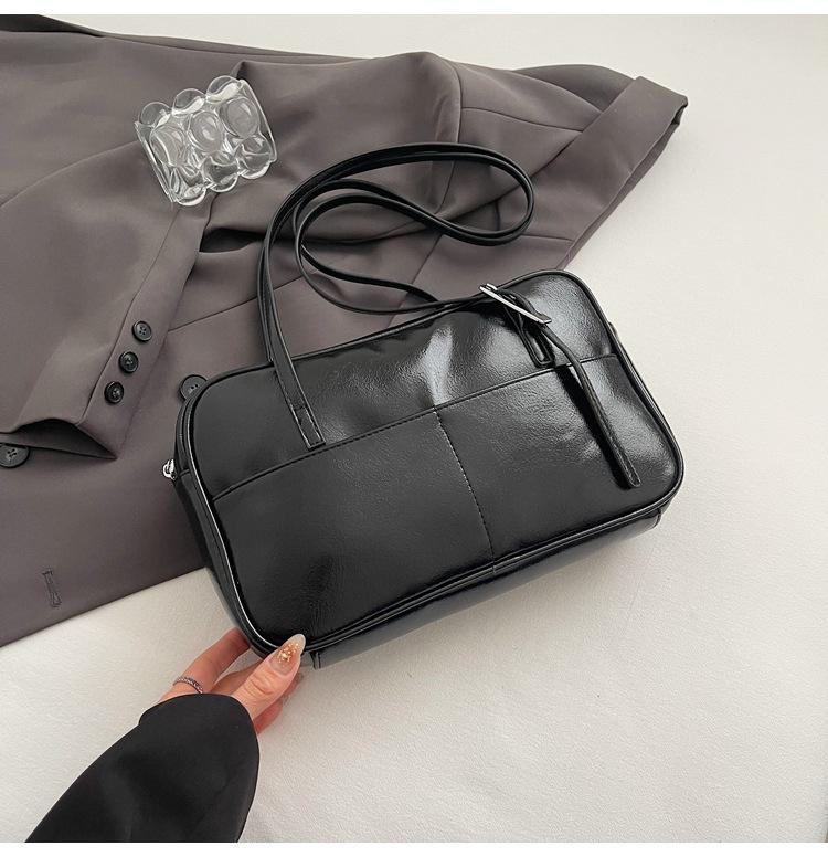 Niche commuting simple underarm Boston bag women 2025 summer temperament elegant casual shoulder tote bag tide