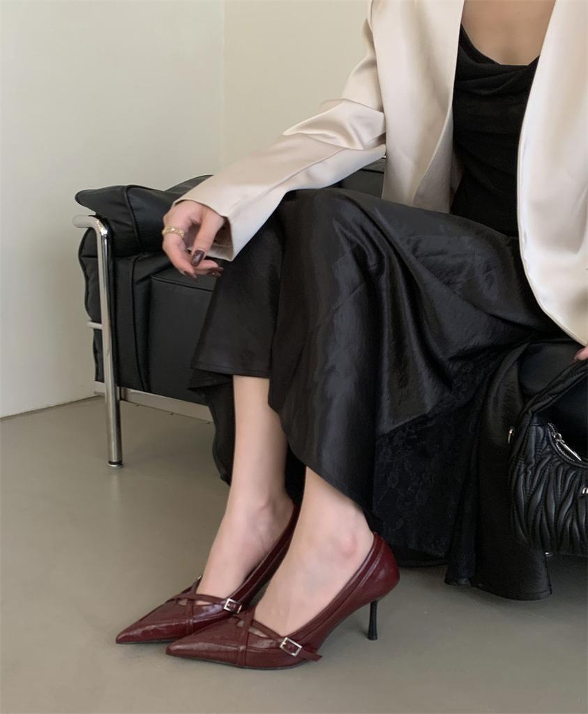 2025 New Pointed Head Shallow Mouth Single Shoes Thin Heel High Heel Empty Button Fashionable Versatile Commuter Women's Shoes