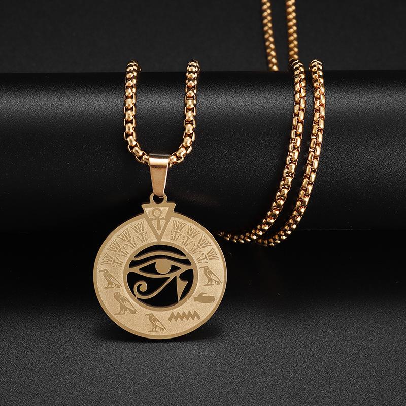 Collar con Colgante de Joyería con Jeroglíficos Egipcios, Cuello Redondo y Ojos Huecos