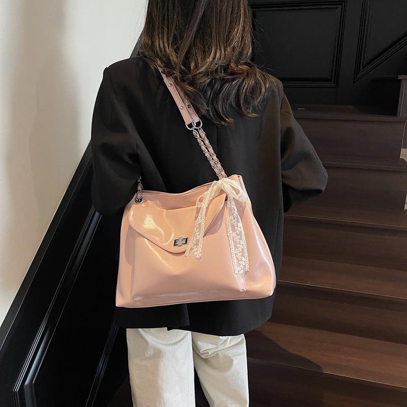 Korean version bag crossbody women's versatile underarm bag 2025 new simple commuter shoulder bag large capacity tote bag