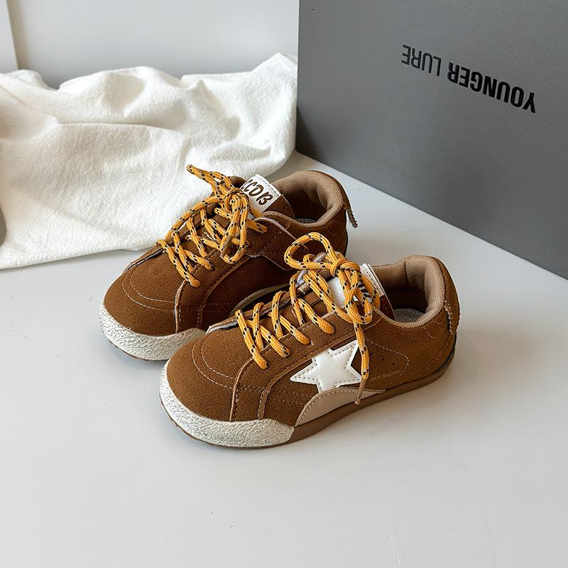 

Детская спортивная обувь Корейская версия модной звездной обуви Повседневная обувь для мальчиков Обувь для моральной подготовки детей среднего и старшего возраста Детский спорт для девочек 37 хаки