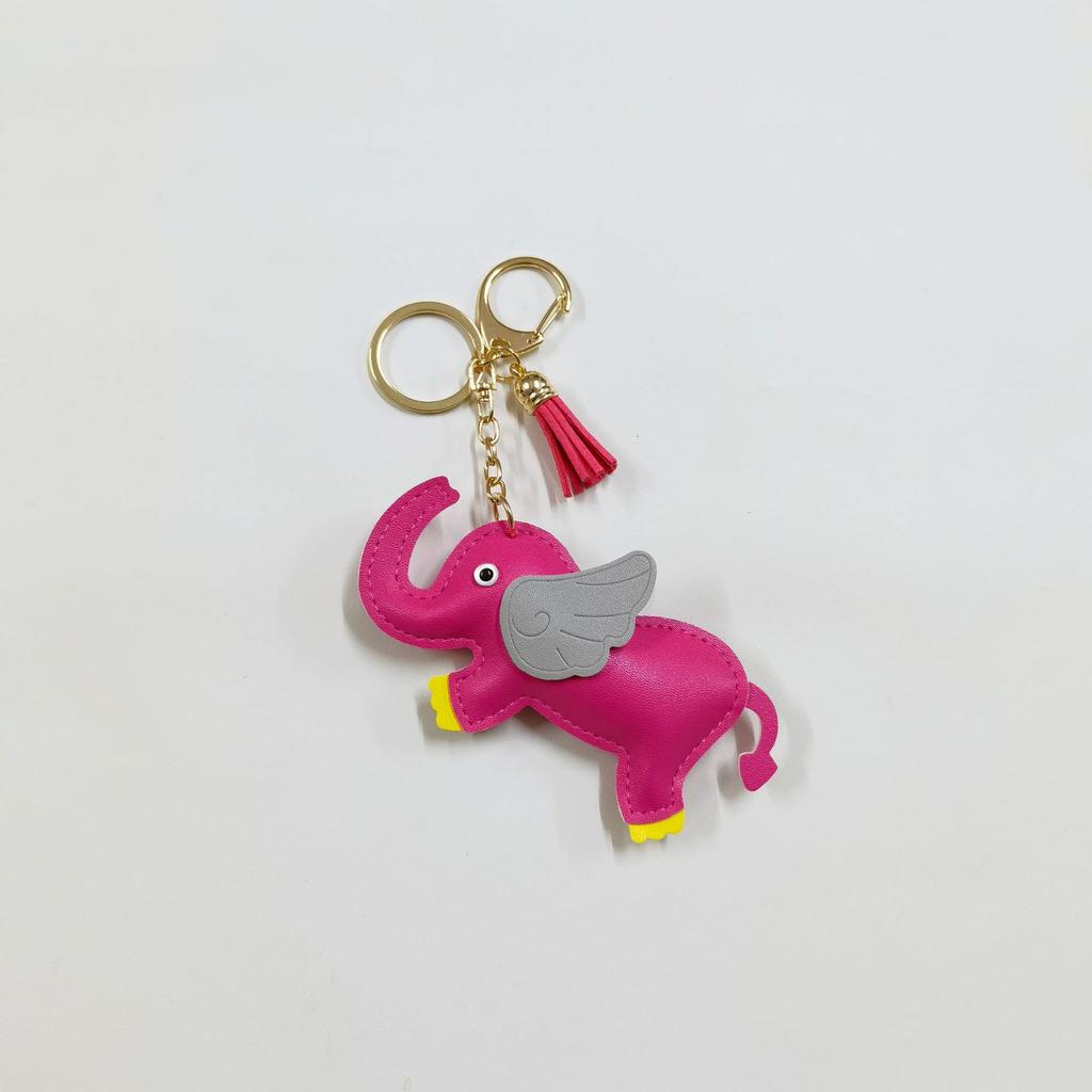 Creative flying elephant car keychain pendant leather bag pendant cute personalized car rearview mirror schoolbag pendant