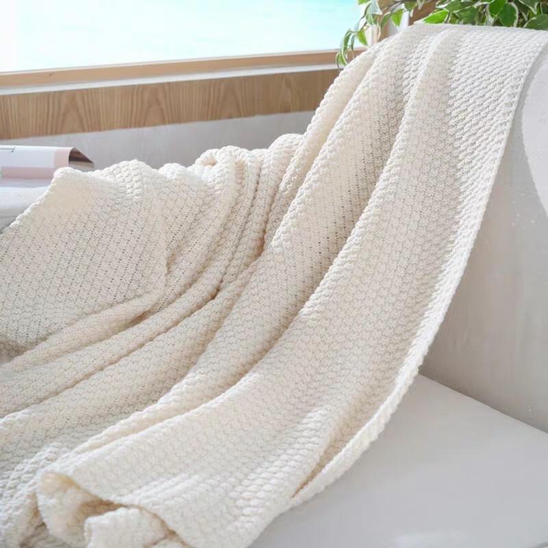 LISM All-Season Acrylic Knit Blanket