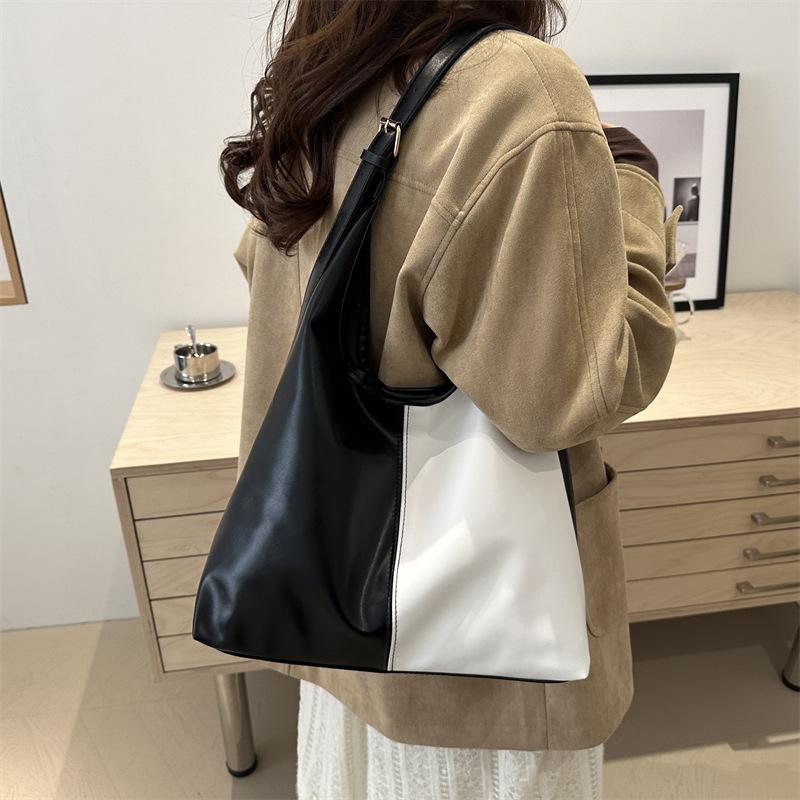 High-end Contrasting Color Splicing Women's Bag New Fashion Trendy Large Capacity Tote Bag Commuting Simple Armpit Shoulder Bag