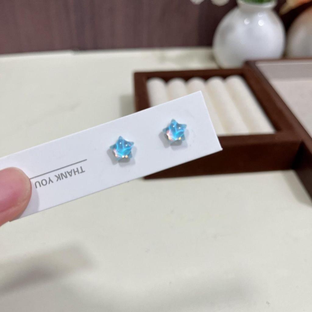 Iridescent Star Magnetic Ear Clips – No Piercing Needed, Versatile & Colorful Summer Earrings