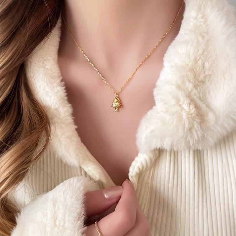 High-End Christmas Tree Pendant Necklace for Women - Stylish Luxury Fashion Clavicle Chain Holiday Jewelry