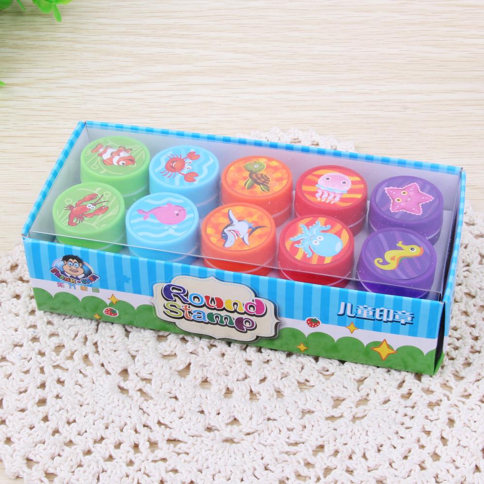 10 Pcs/Set Cute Stamp Toy Cartoon Dinosaur Animal Marine Life Encourage Pattern Round Plastic DIY Toy Seal with Box for Kids
