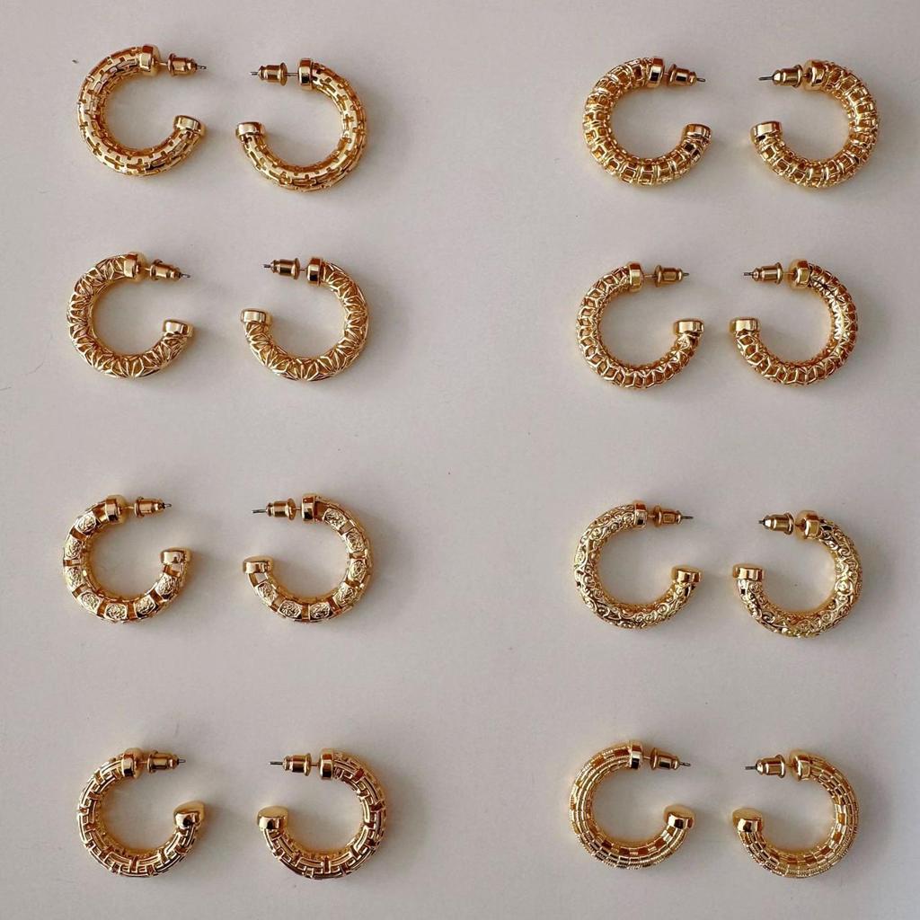 Classic Niche Hoop Earrings: Versatile, Fashion-Forward Hollow Studs with Simple Design and Textured Style