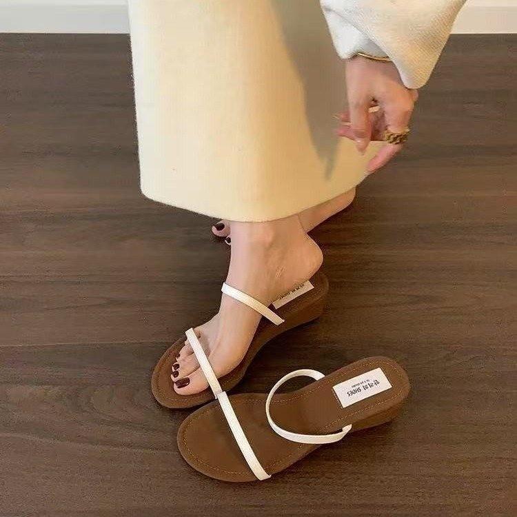 

Fashion 2025 Summer Women s Platform Wedge Sandals Thin Strap Height Increasing Beach Slippers Unique Designer Flip Flops Casual Shoes 40