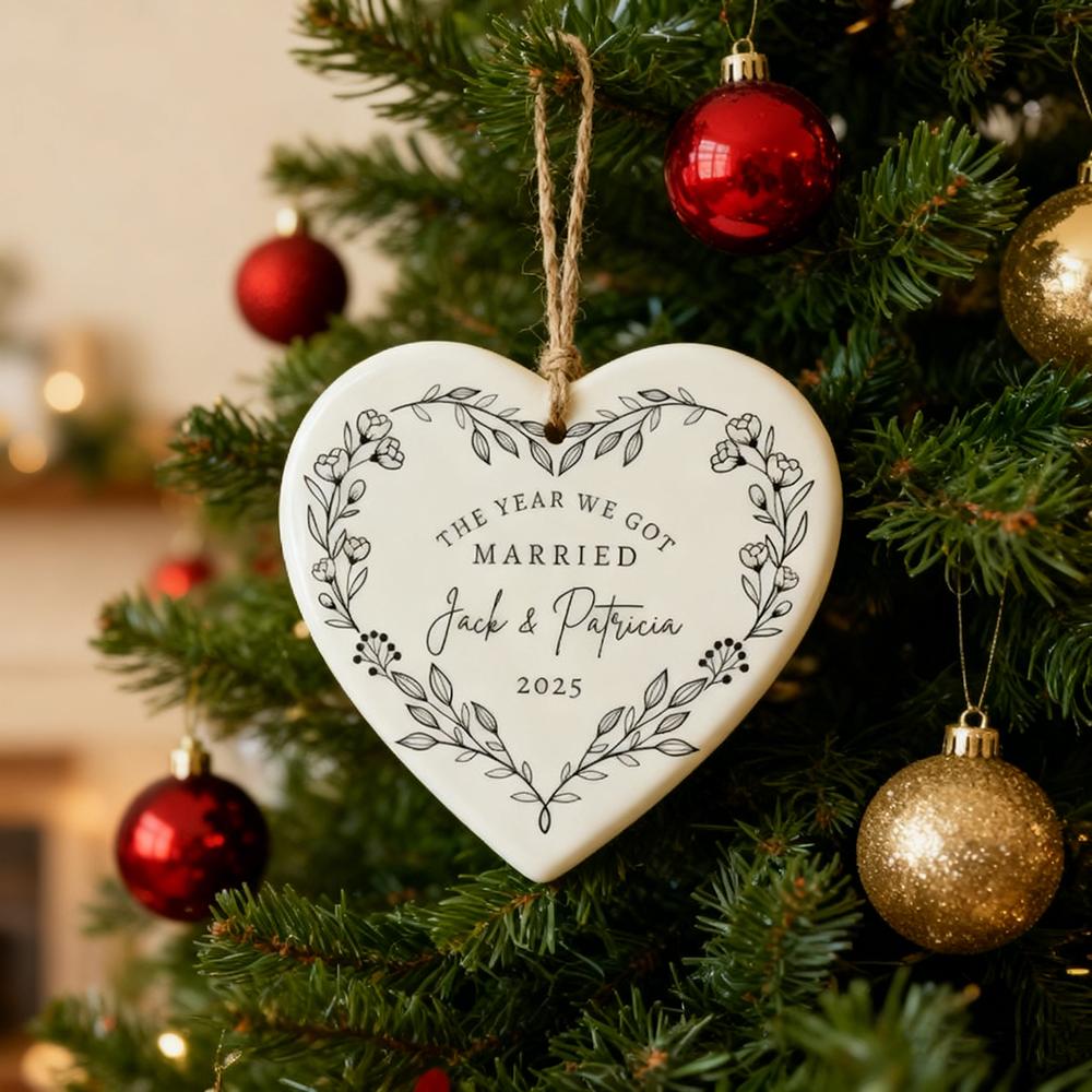 Custom First Christmas Married Ceramic Ornament Wedding 1st Christmas As Mr & Mrs Newlywed Couple Heart Bauble Xmas Tree Decor