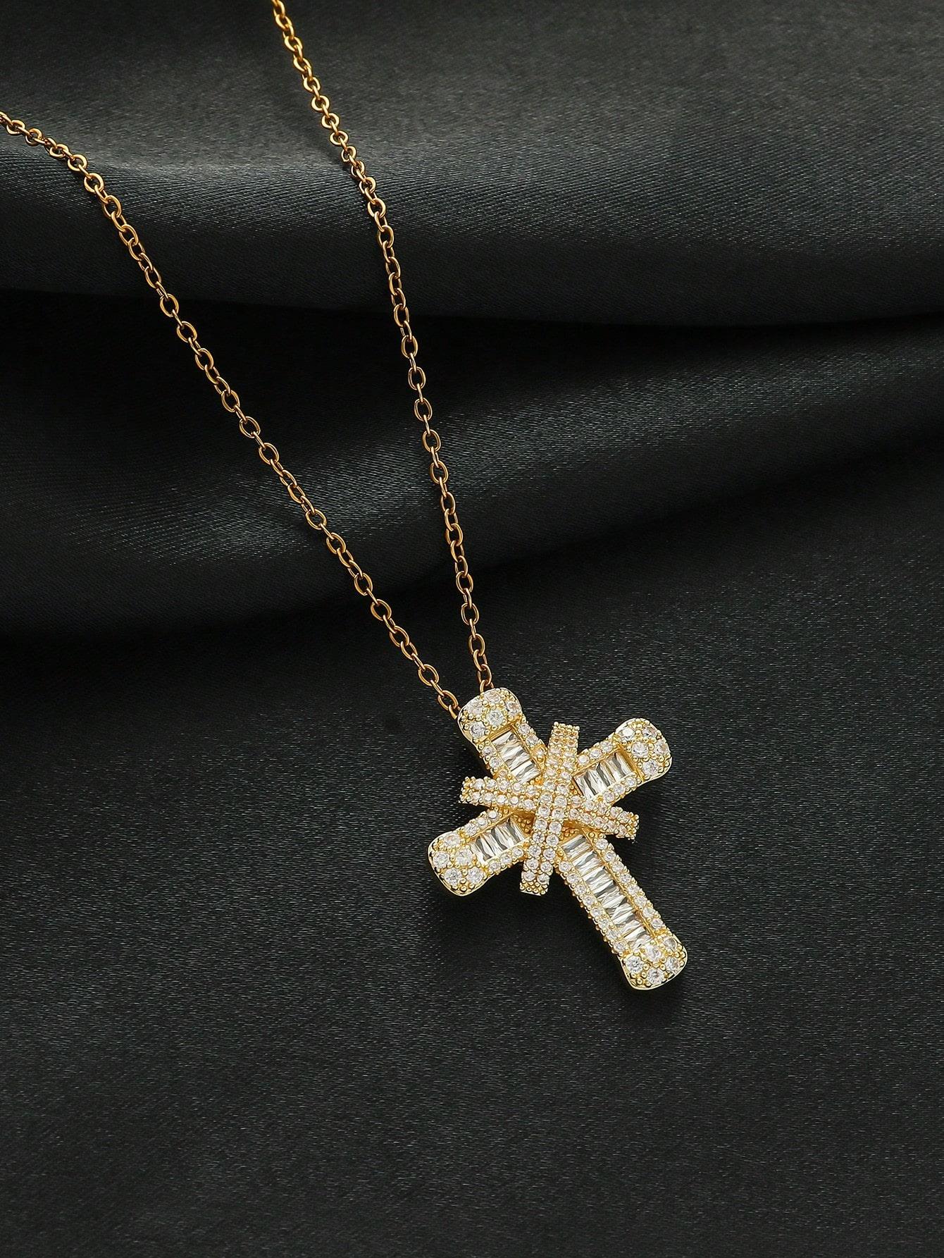 

Ожерелье с подвеской в виде креста, подходит для женщин, чтобы носить на хип-хоп вечеринки или в повседневной жизни.